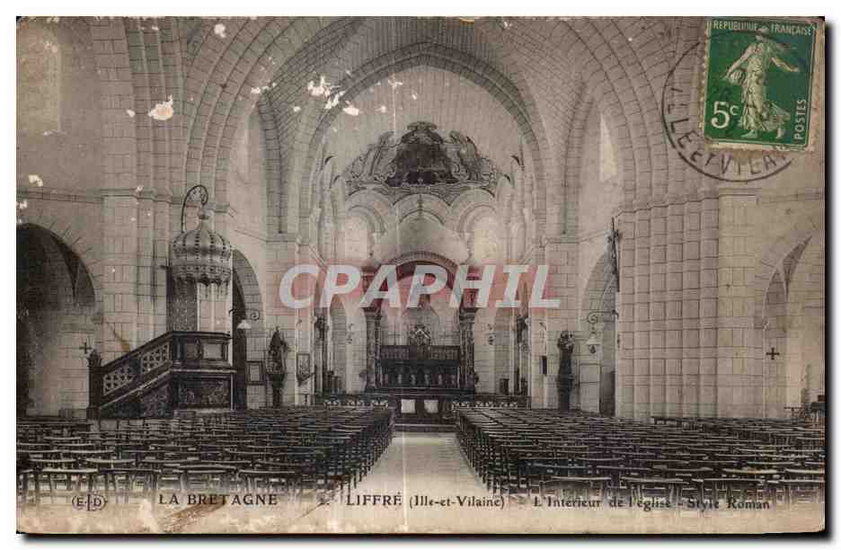 CPA La Bretagne Liffre L Interieur de l eglise Style Roman