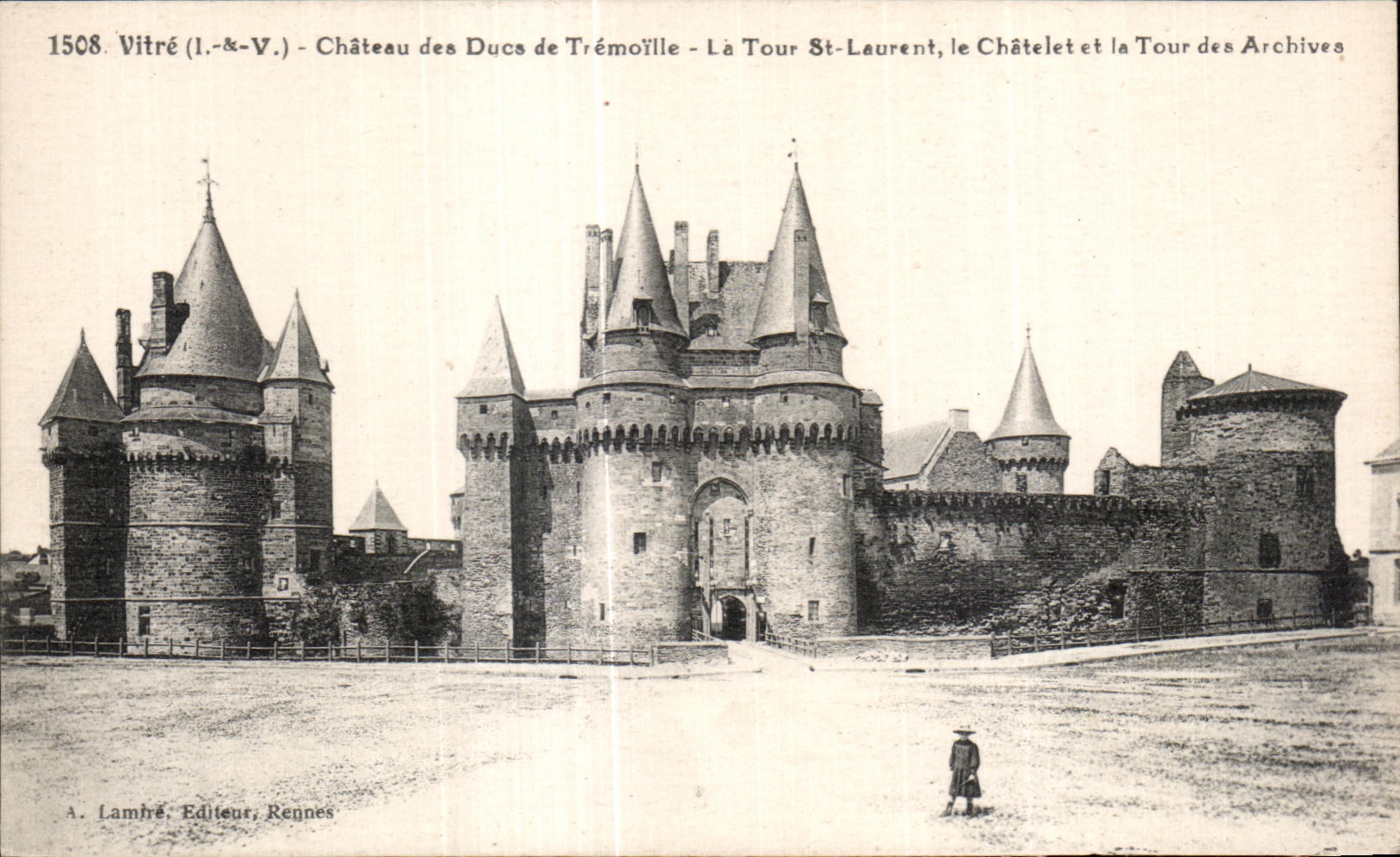Vitré (Il.-&-V.) - Château des Ducs de Trémoille - La Tour St-Laurent, le Châtelet et la Tour des Archives