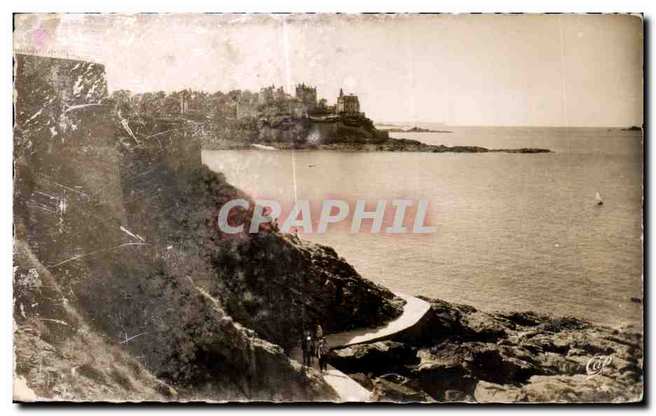 CPA Dinard La Promenadea la Pointe du Moulinet