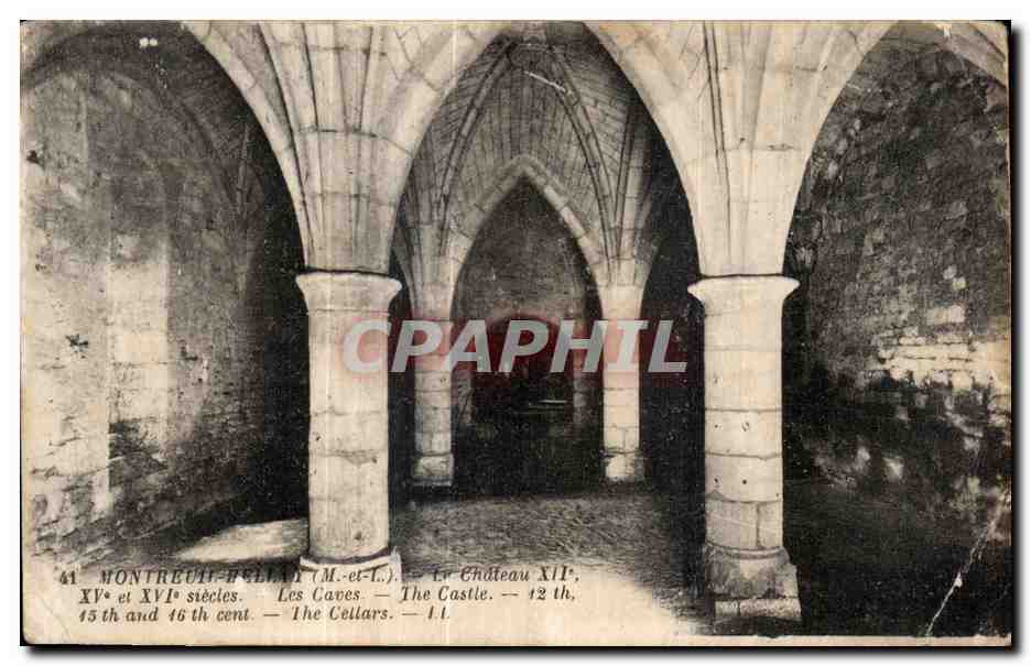 CPA Montreuil Bellay Le Chateau XV et XVI siecles Les Caves The Castle