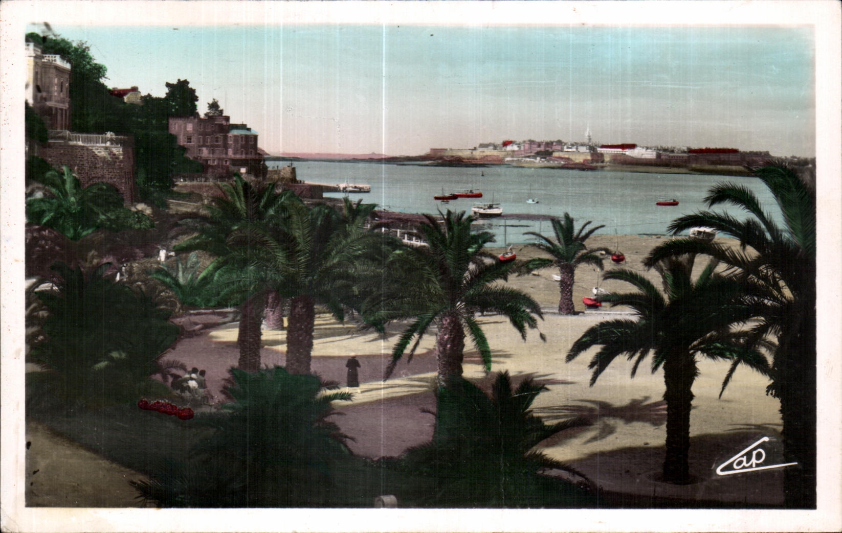 Dinard — La Palmeraie au fond, Saint-Malo — C.A.P. (51)
