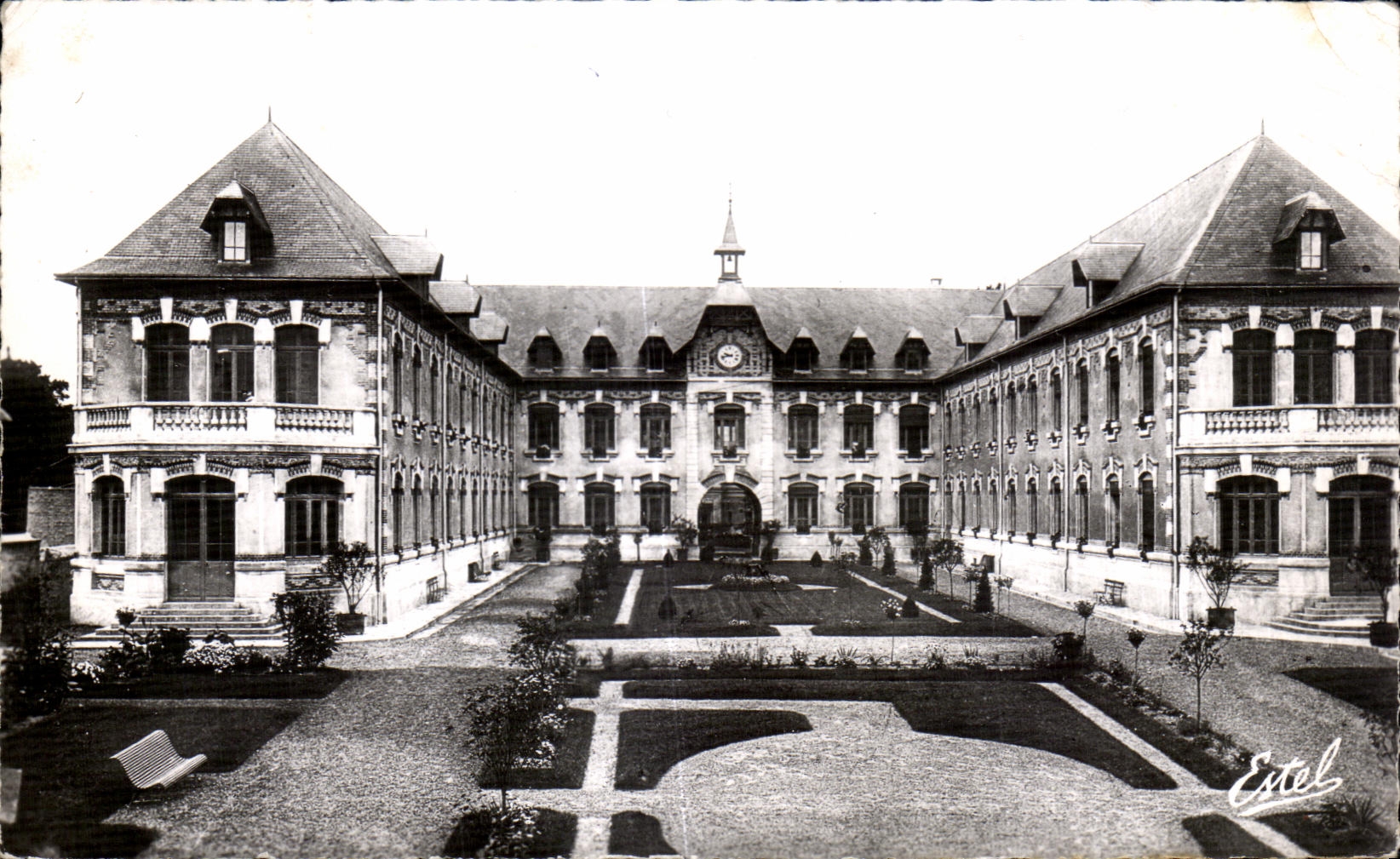 Hôpital-Hospice de Dreux — Bâtiment Principal — Chirurgie & Médecine — Éditeur Estel