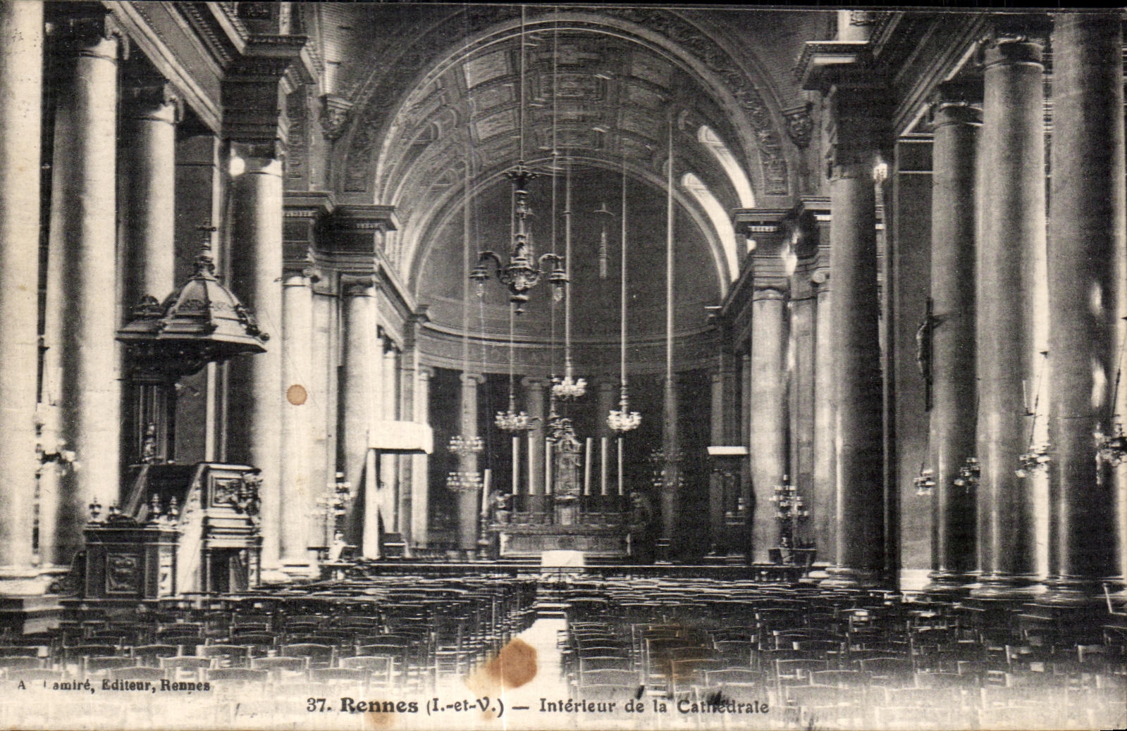 Rennes (I.-et-V.) — Intérieur de la Cathédrale — Éditeur A. Lamiré, Rennes
