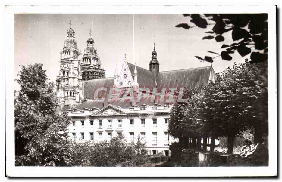 CPA Tours Le Nouveau Musee lancien Eveche st la Cathedracle