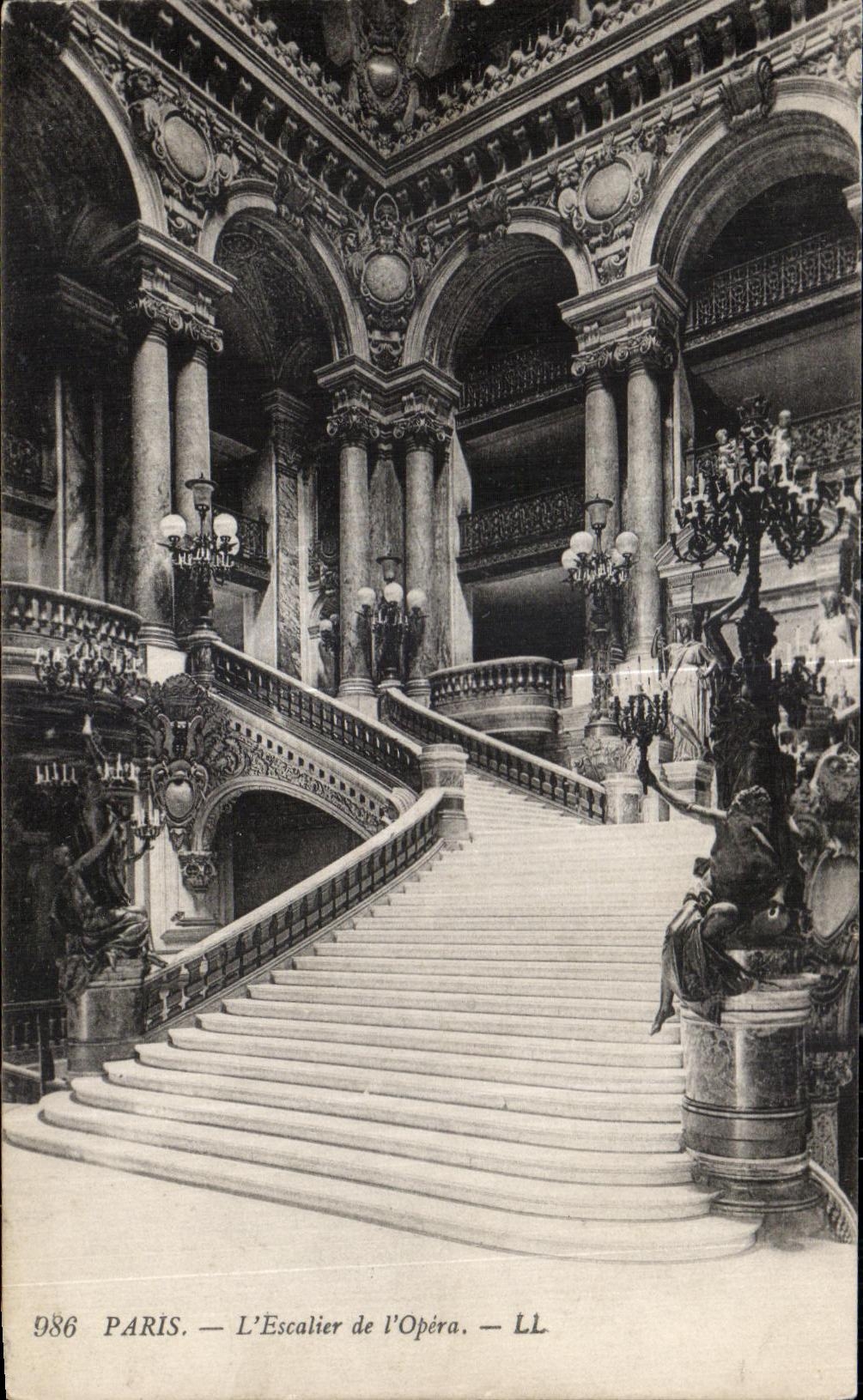 CPA Paris l Escalier de I Opera
