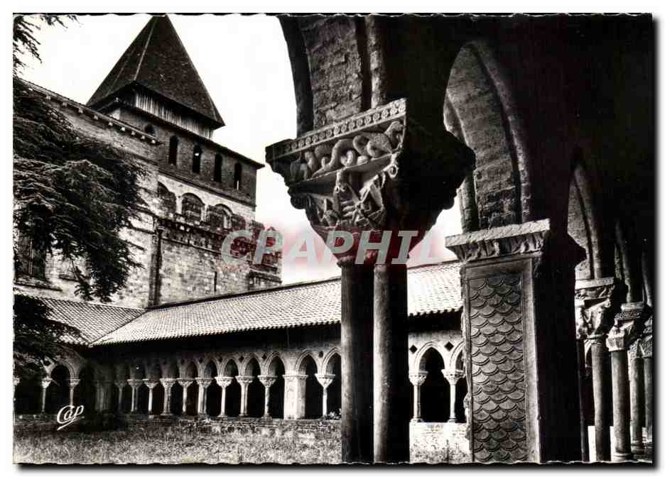 Moissac — Le Cloître et le Clocher de l'Église Abbaye Saint-Pierre