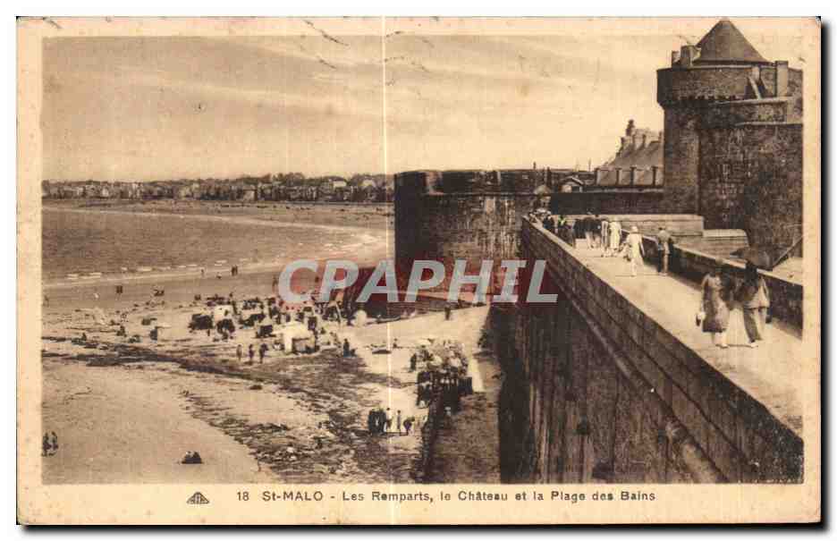 St-Malo - Les Remparts, le Château et la Plage des Bains — CPA n°18, éditeur Abodean des Arts Photomécaniques