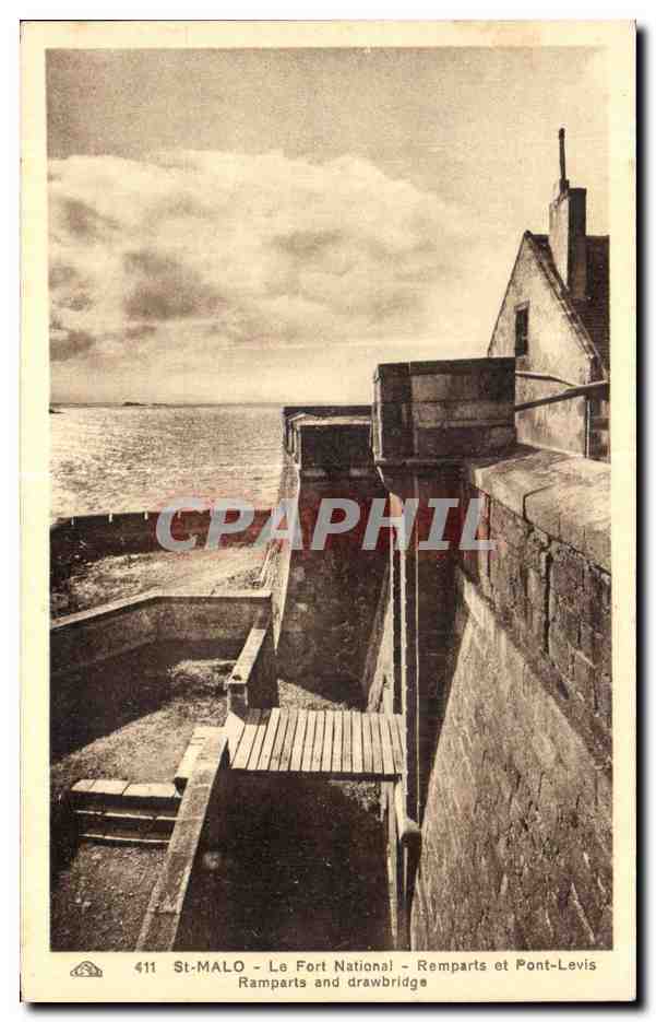 St-Malo - Le Fort National - Remparts et Pont-Levis