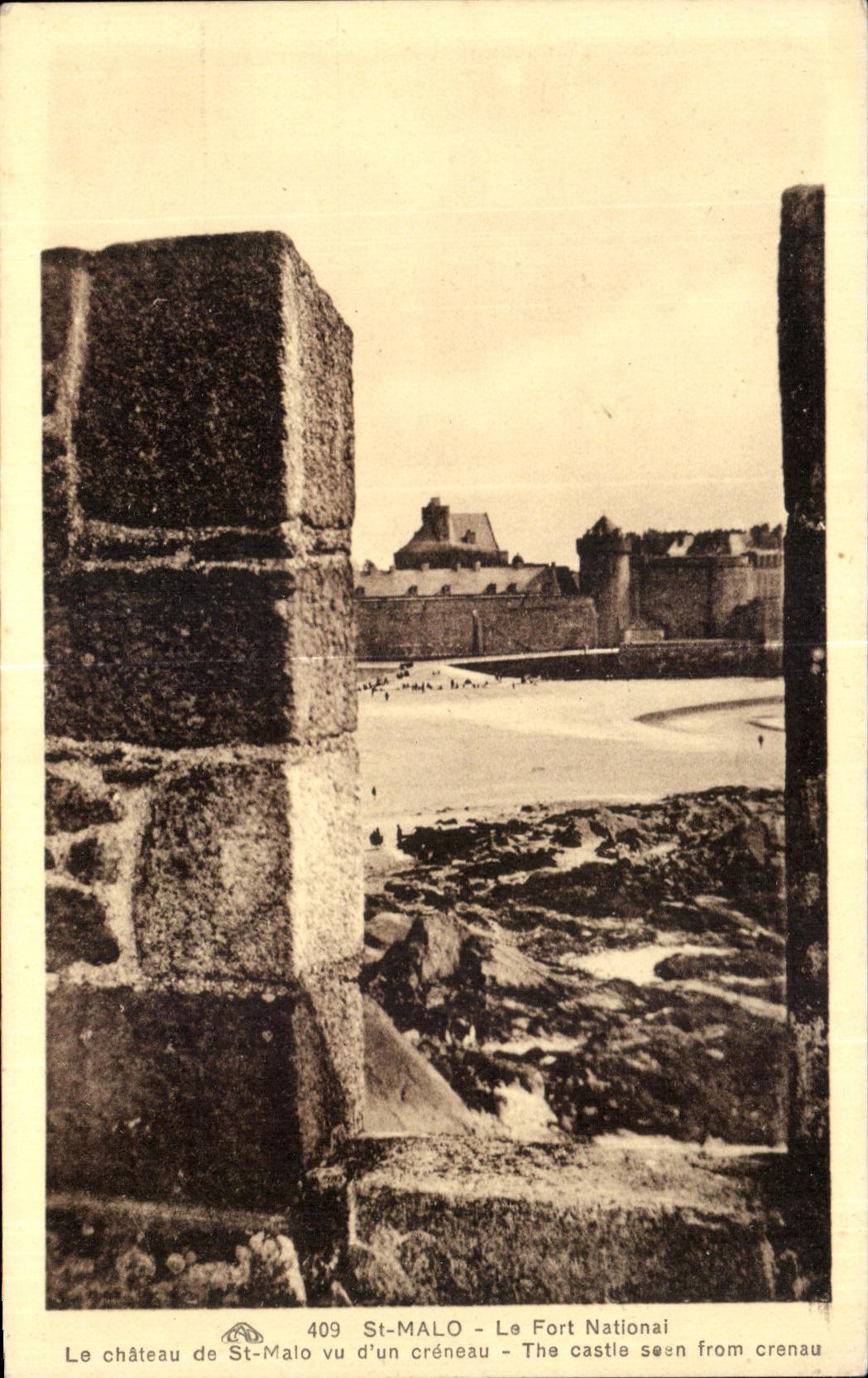 St-Malo - Le Fort National - Le château vu d'un créneau