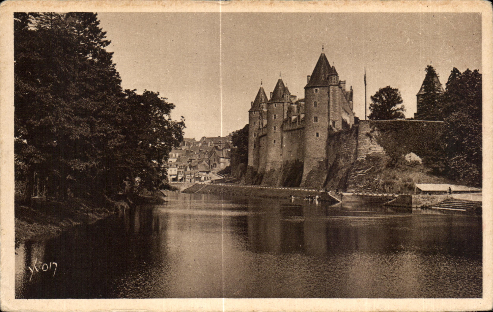 Josselin (Morbihan) — Les Bords de l'Oust et le Château — Éditions d'Art Yvon, Paris