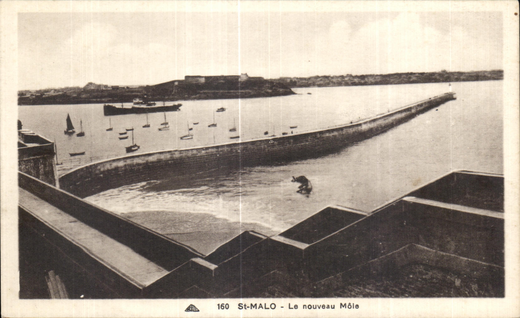 St-Malo - Le nouveau Môle — éditeur CPAPHIL, n° 160