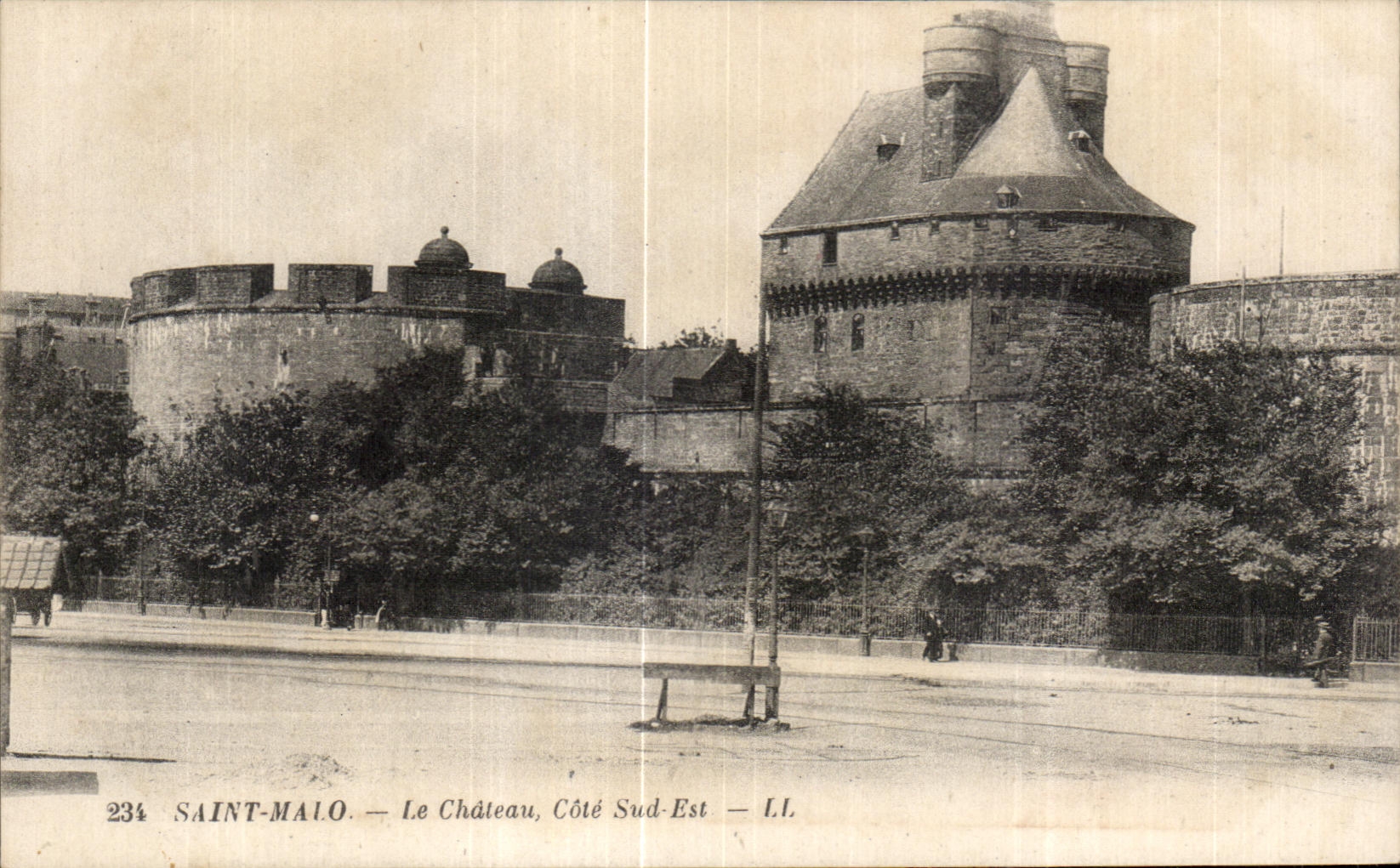 Saint-Malo — Le Château, Côté Sud-Est — LL