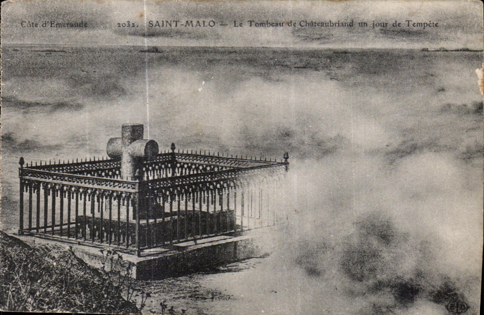 Saint-Malo — La Tumba de Châteaubriand un Día de Tormenta — Costa de Esmeralda, n° 2032
