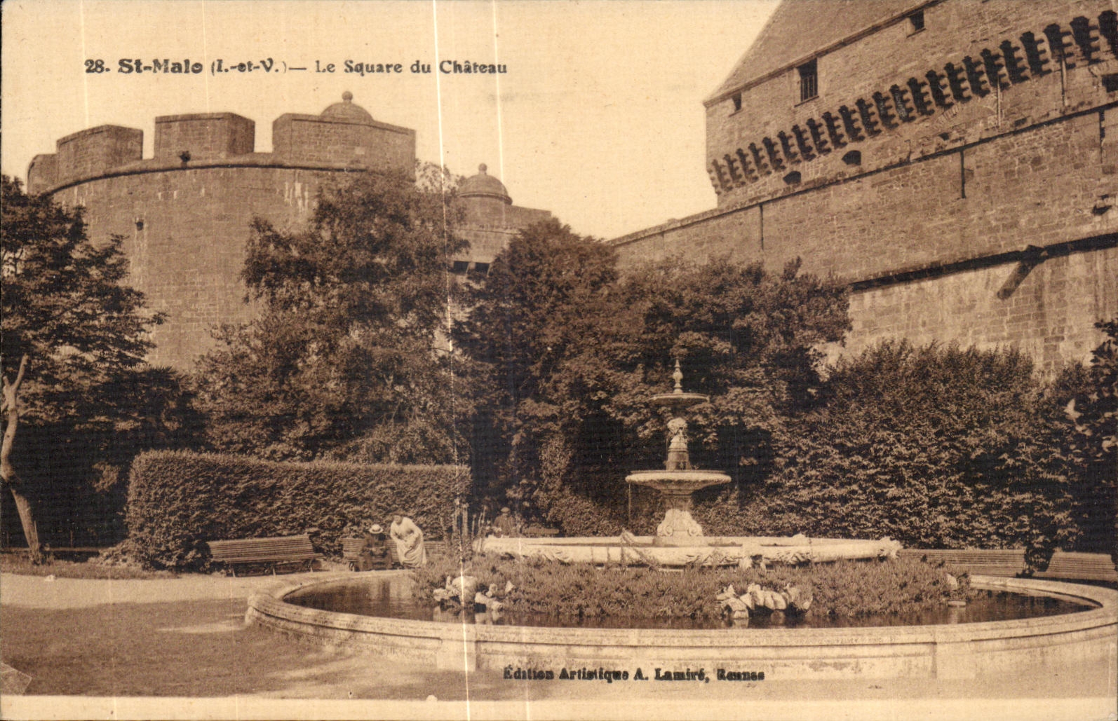 St-Malo (I.-st-V.) — Le Square du Château — Édition Artistique A. Lamiré, Rennes
