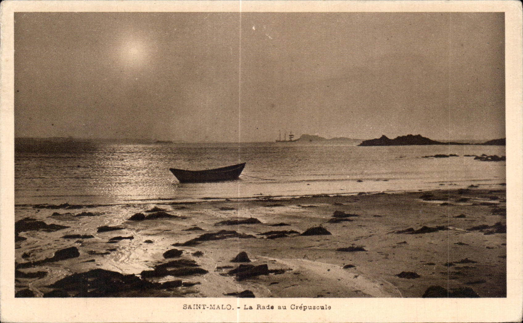 Saint-Malo - La Rade au Crépuscule — Édition M. Pambrou