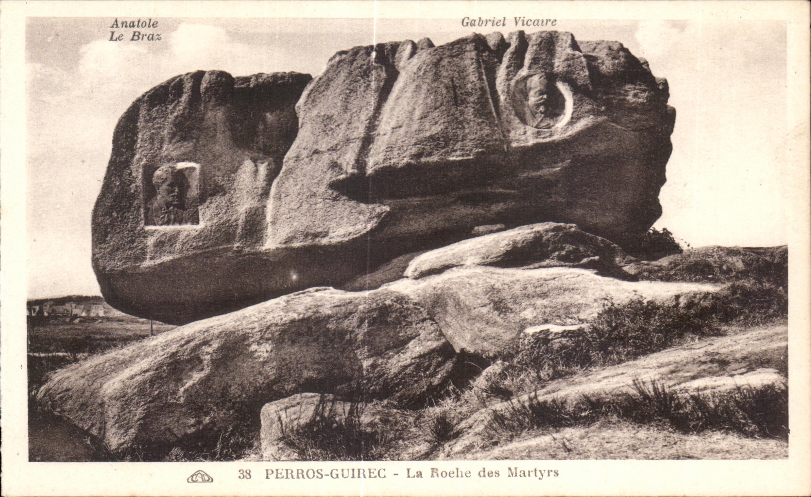 Perros-Guirec - La Roche des Martyrs — Anatole Le Braz, Gabriel Vicare