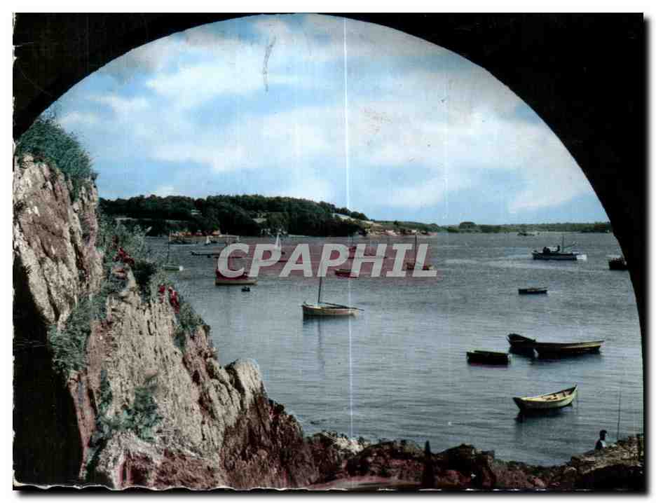Saint-Servan — Vue sur l'estuaire de la Rance — Éditions du Globe, Paris