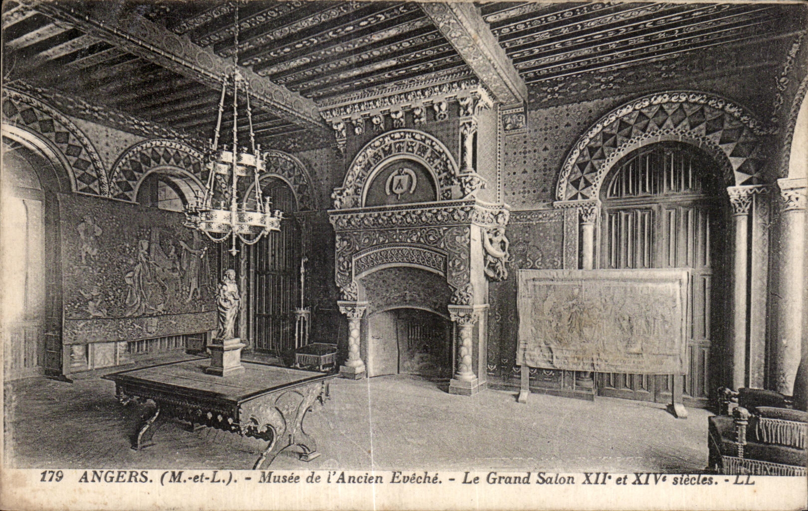 CPA Angers Musee de I Ancien Eveche Le Grand Salon Vignette Tuberculose