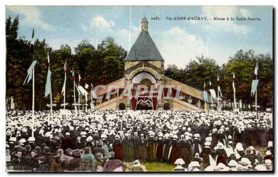 CPA Ste Anne d Auray Merse a la Scala Sancta pelerinage Folklore costume