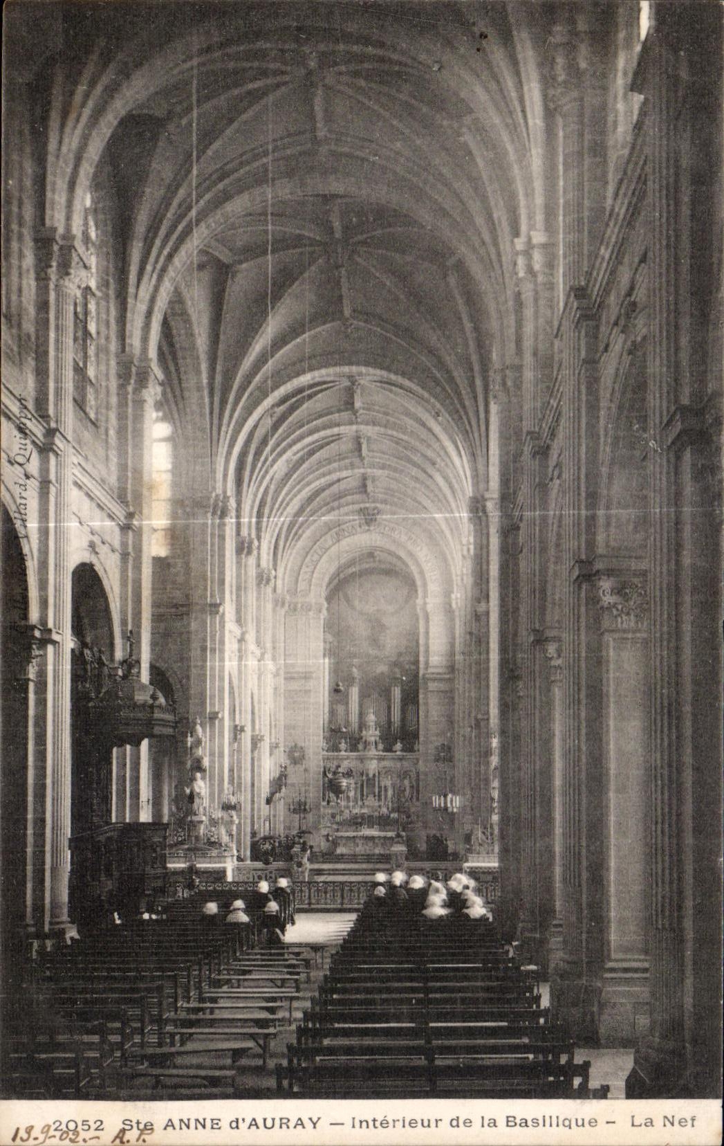 CPA Sainte Anne D Auray Interieur de la Basilique La Nef Orgue 