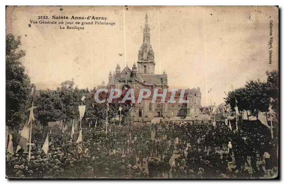 CPA Sainte Anne D Auray vue Generale un jour de grand Pelerinage La Basilique