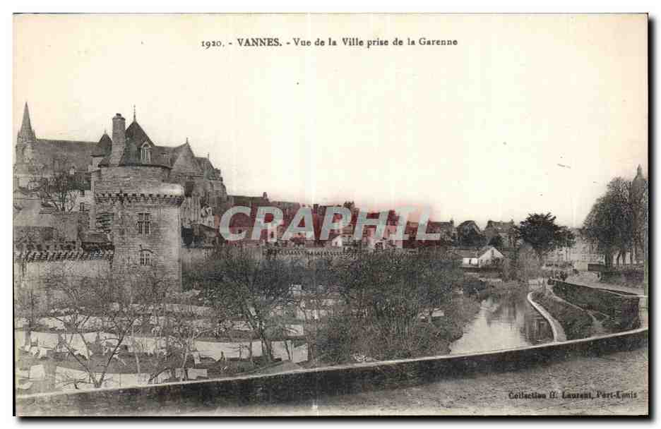CPA Vannes Vue de la Ville Prise de la Garenne
