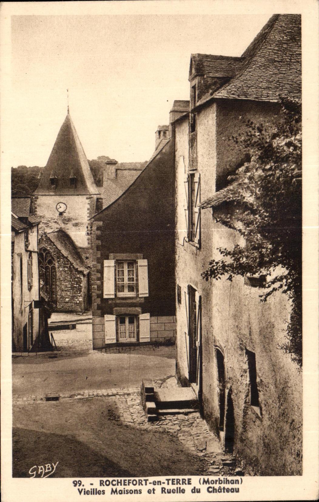 CPA Rochefort Vieilles Maisons et Ruelle du Chateau