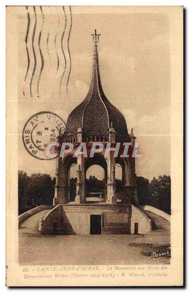 CPA Sainte Anne d Auray Le Monument aux Morts des Departemenls Breton