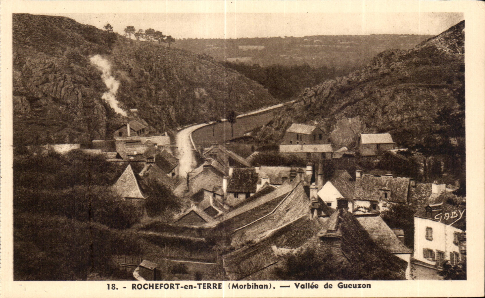 CPA Rochefort en Terre Vallee de Gueuzon