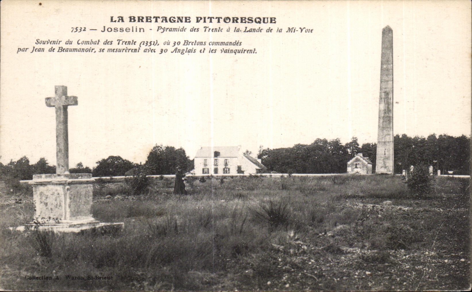 CPA La Bretagne Pittoresque Josselin Pyramide des Trente