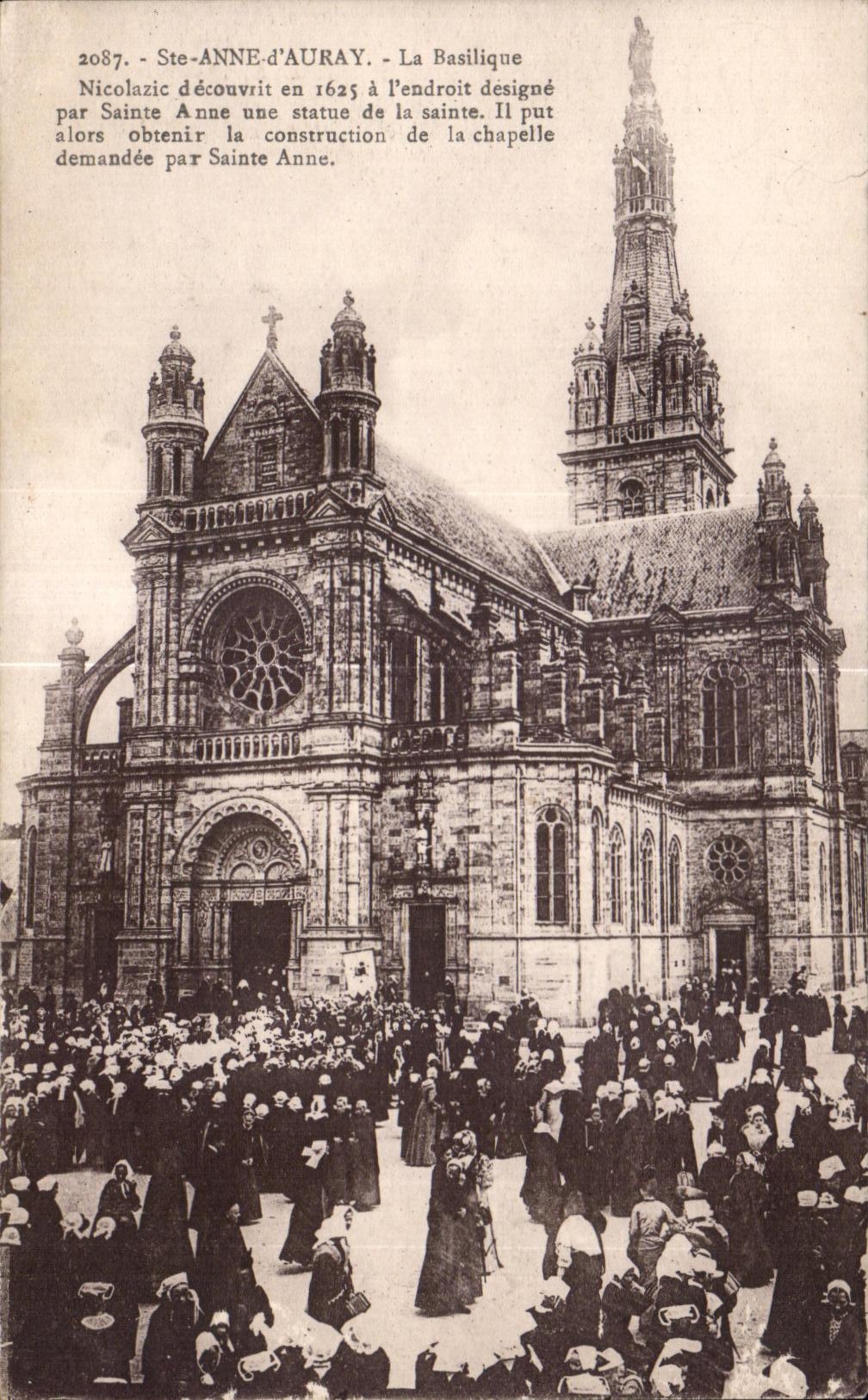 CPA Ste Anne d Auray La Basilique Nicolazic