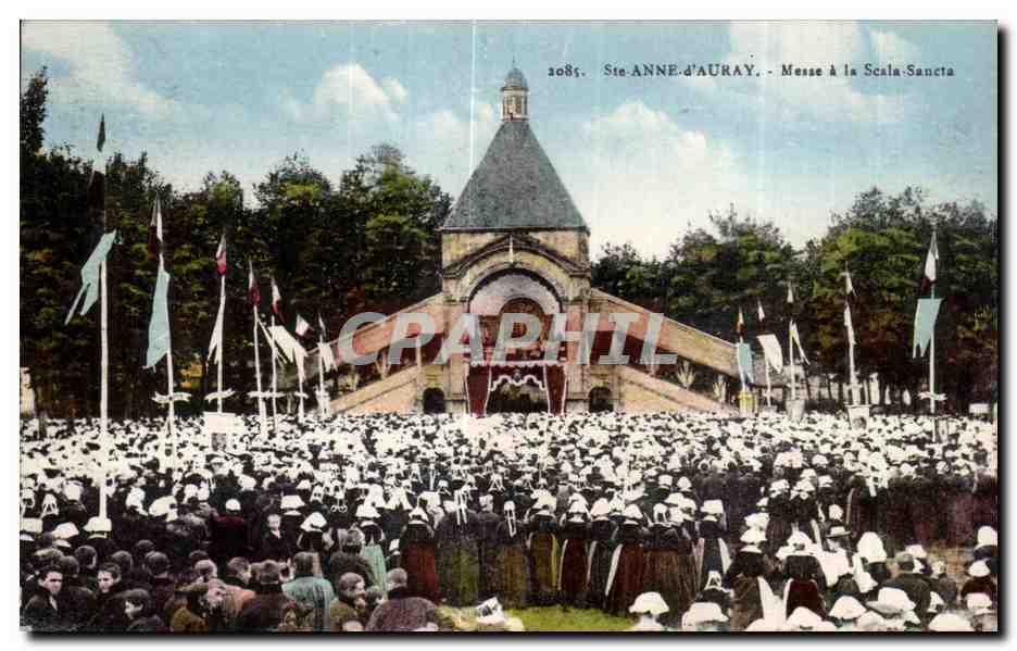CPA Ste Anne d Auray Messe a la Scala Sancta Pelerinage