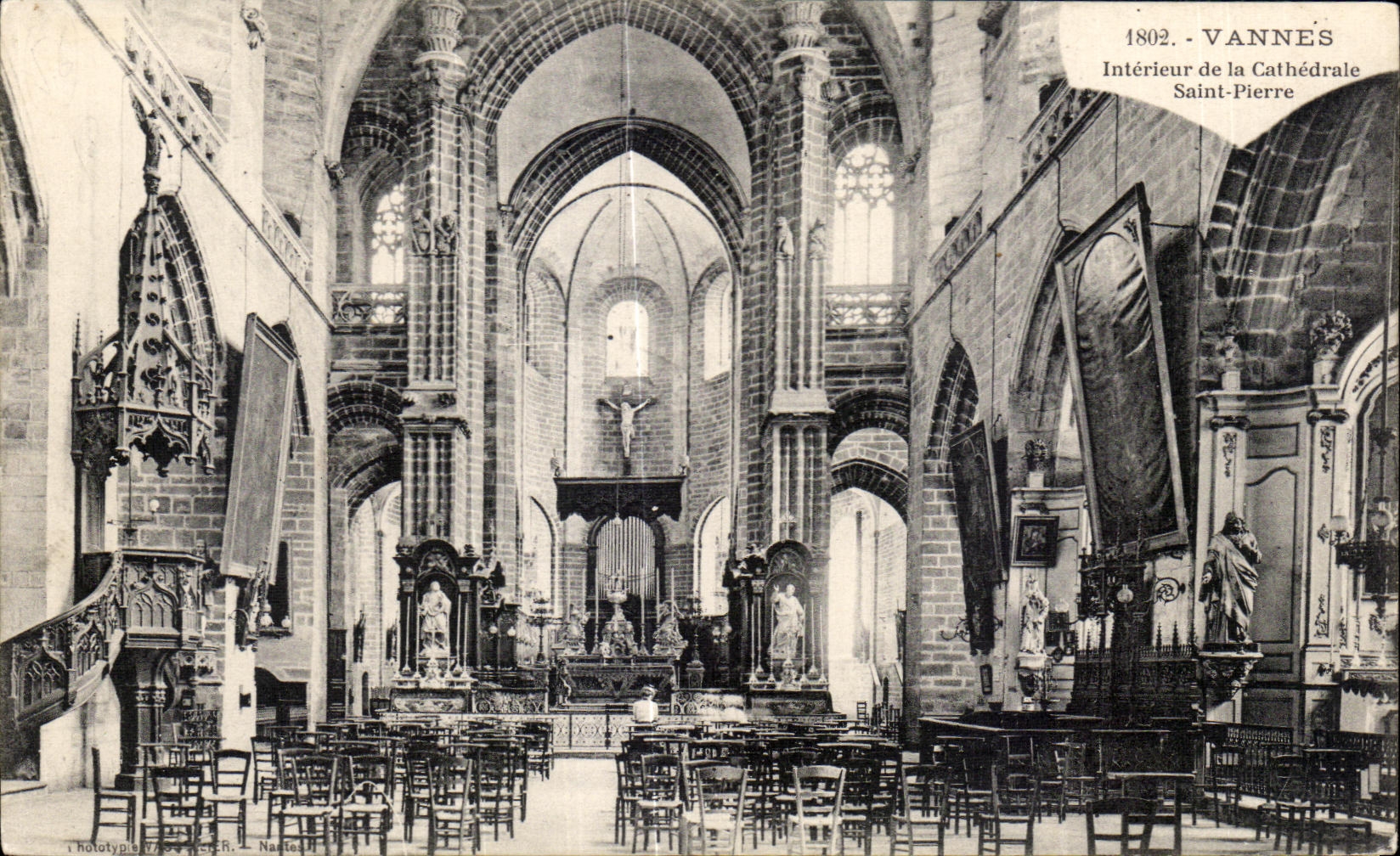 Intérieur de la Cathédrale Saint-Pierre — VANNES — Phototypie J. Herri - Nantes