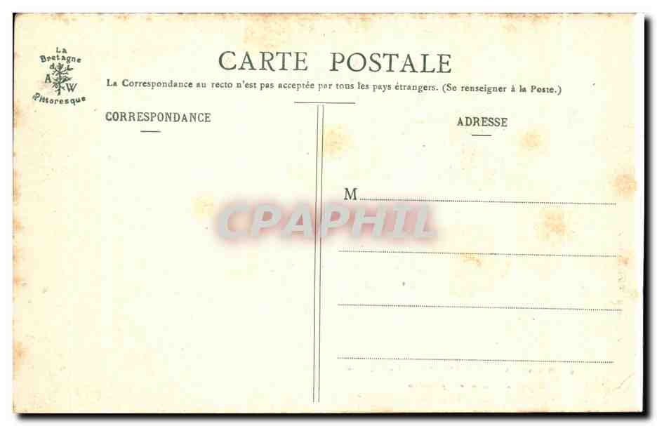 CPA Ste Anne d Auray Le Cloitre Pelerin en prieres — Verso