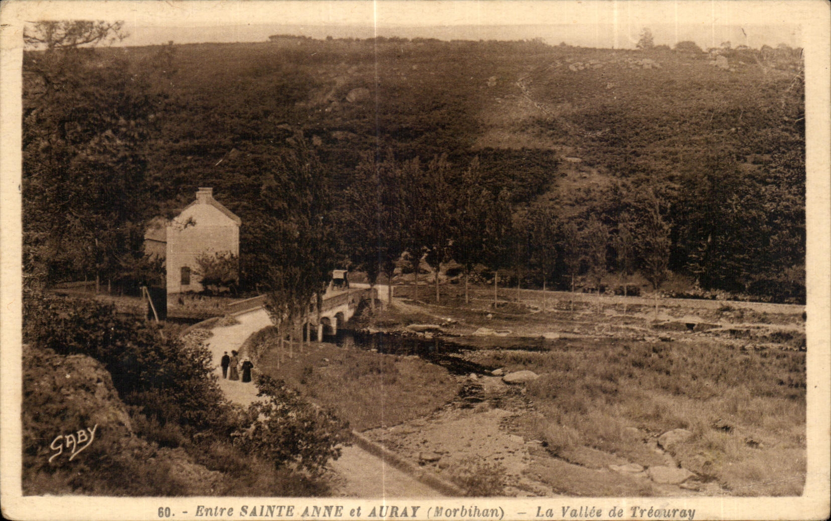 CPA Entre Sainte Anne et Auray (Morbihan) La Vallee de Treouray