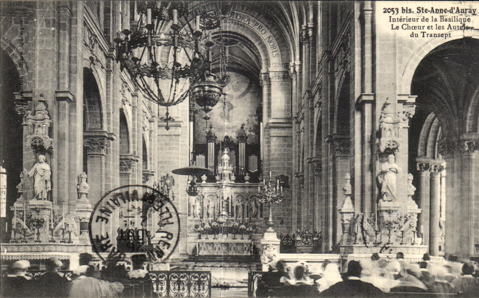 CPA Ste Anne d Auray Interieur de la Basilique Le Choeur et les Autel Orgue 
