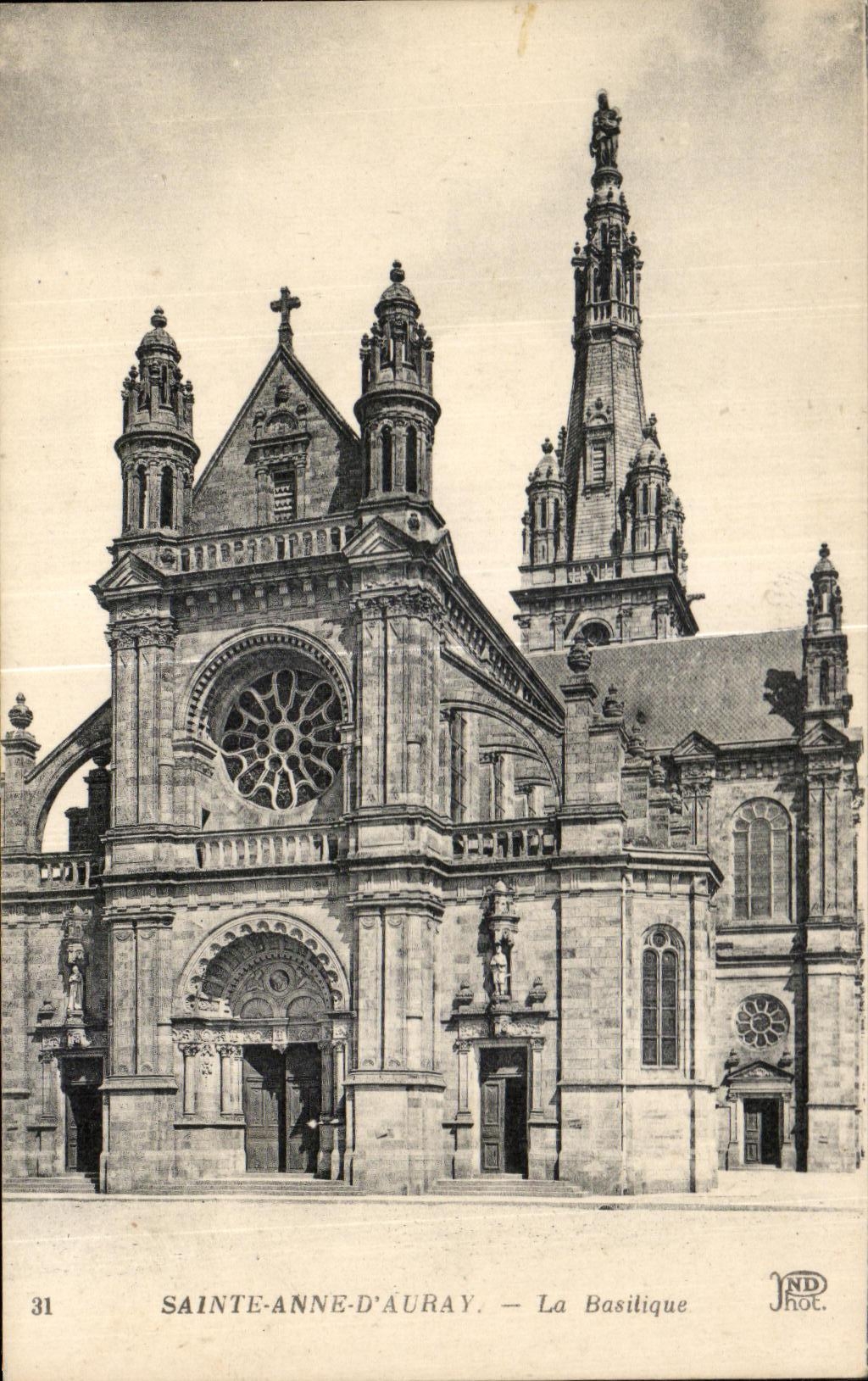 CPA Saint Anne D Auray La Basilique