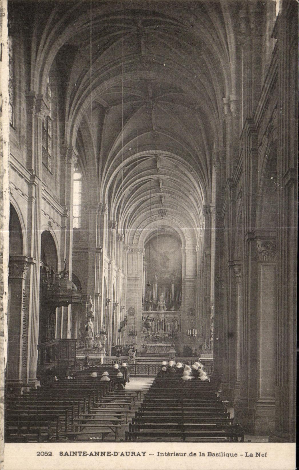 CPA Sainte Anne D Auray Interieur de la Basilique La Nef Orgue 