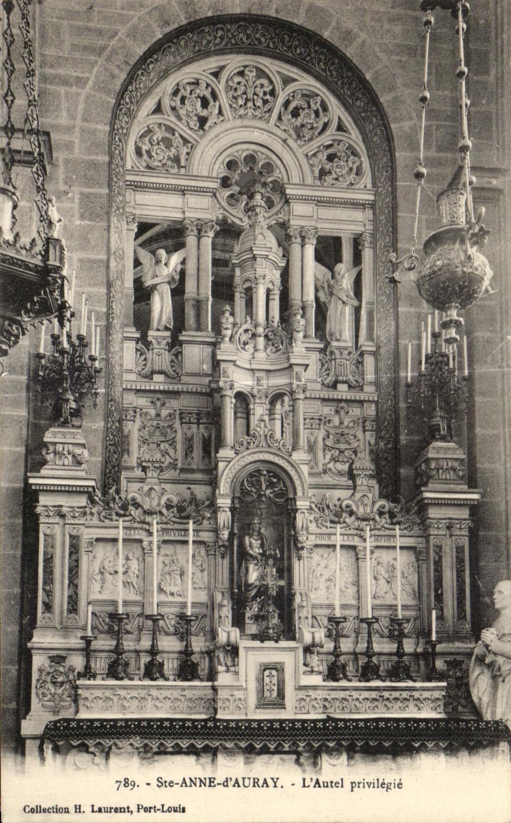 CPA Ste Anne d Auray L Autel privilegie