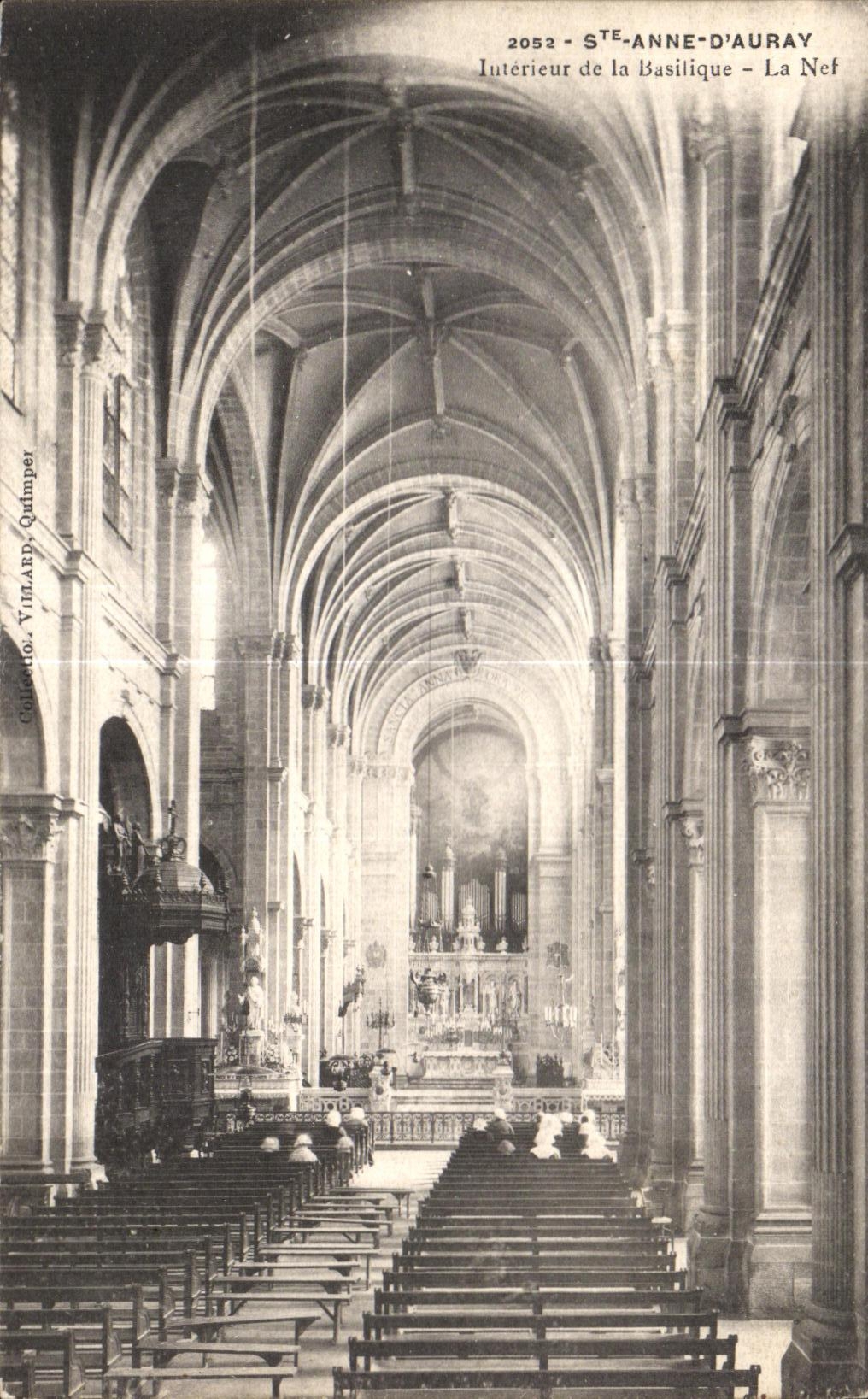 CPA Sainte Anne d Auray Interiur de la basilique Orgue