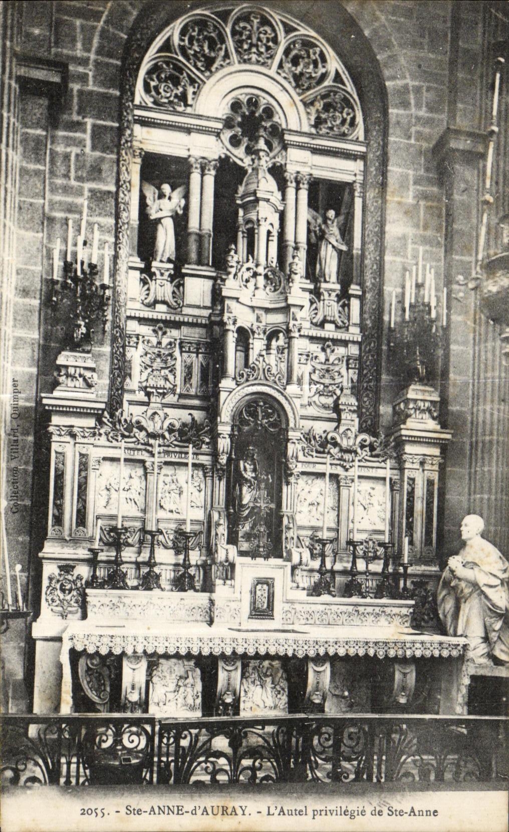 CPA Ste Anne d Auray L Autel privilegie de Ste Anne
