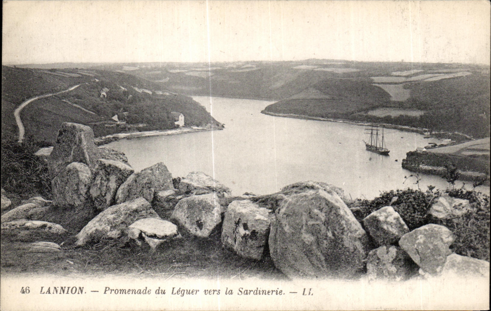 LANNION — Promenade du Léguer vers la Sardinerie — LL. — 46