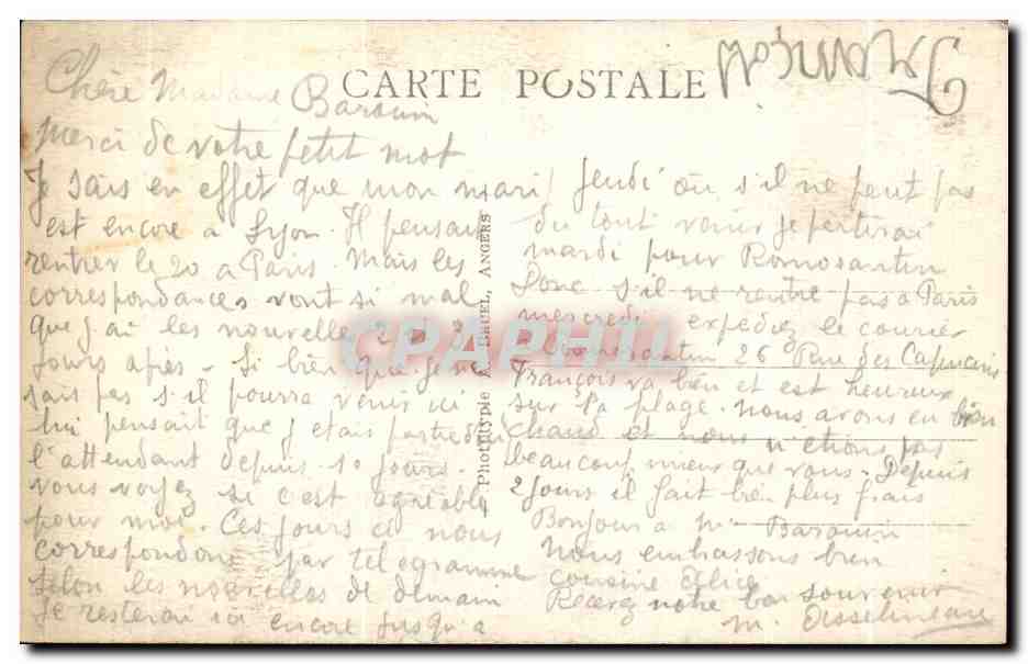 St-MICHEL-en-GRÈVES (C.-du-N) — Vue générale de la Plage — Bien abritée par de hautes collines — Back