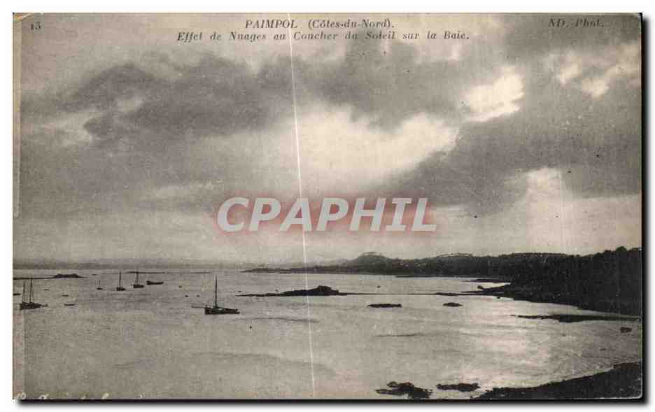 Paimpol (Côtes-du-Nord) — Ansicht von Wolken am Sonnenuntergang über die Bucht — ND. Phal.