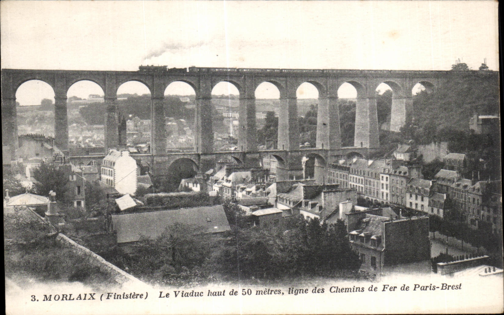 CPA Morlaix (Finistere) Le Viadue haut de metres ligne des Chemins de Fer de Paris Brest