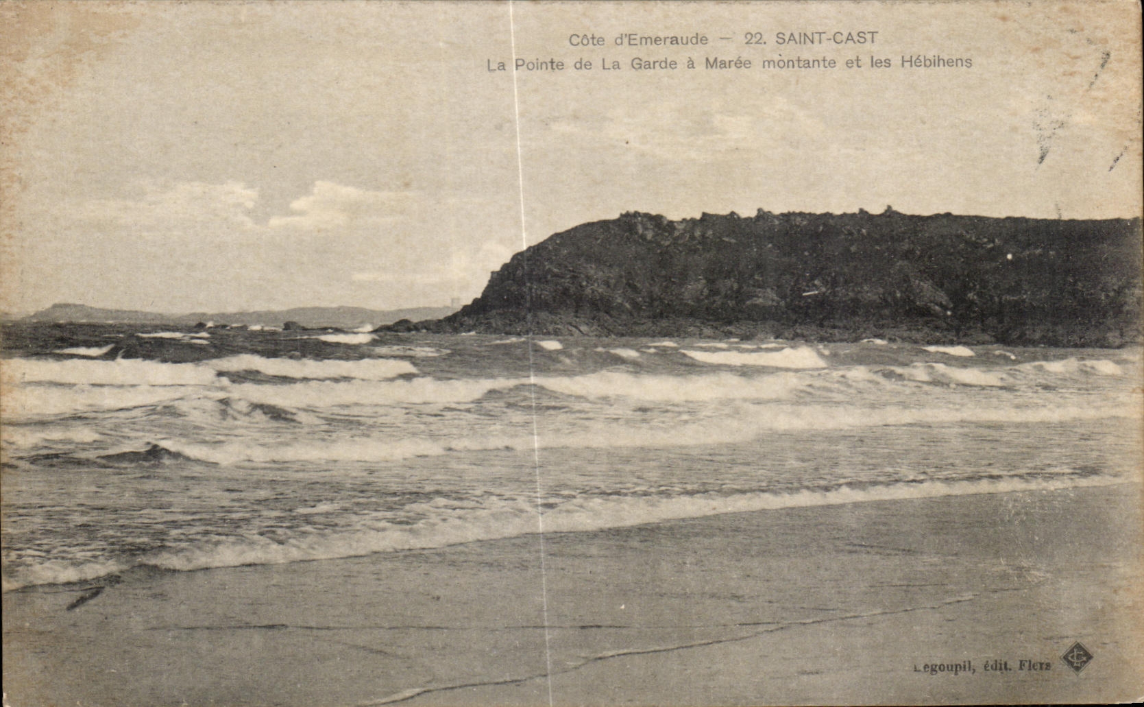 Côte d'Emeraude — 22. SAINT-CAST — La Pointe de La Garde à marée montante et les Hébélihens — Legoupil, édit. Fliers