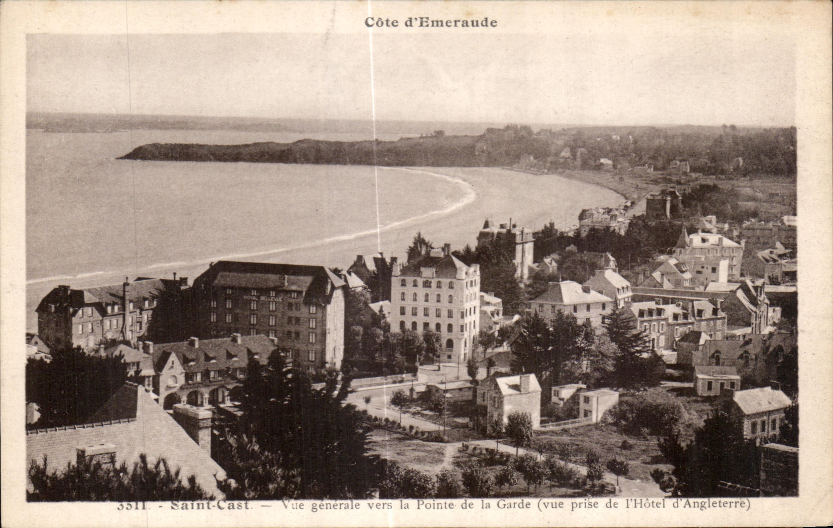 Saint-Cast — Vue générale vers la Pointe de la Garde (vue prise de l'Hôtel d'Angleterre) — Côte d'Émeraude