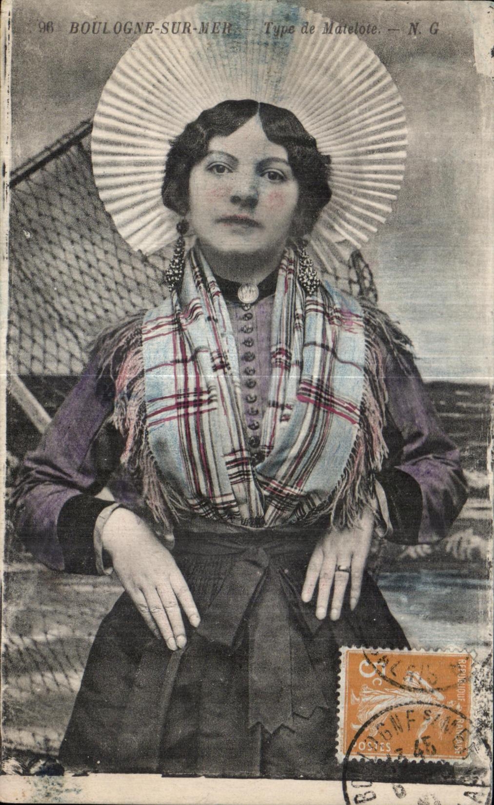 CPA Boulogne Sur Mer Type de Matelote Folklore Costume 