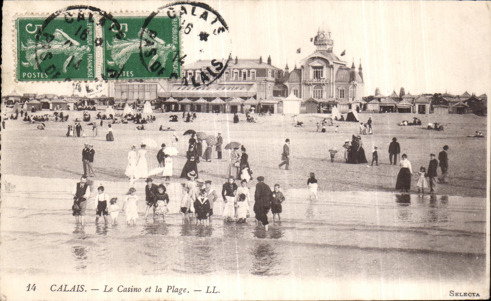 CPA Calais Le Casino et la Plage