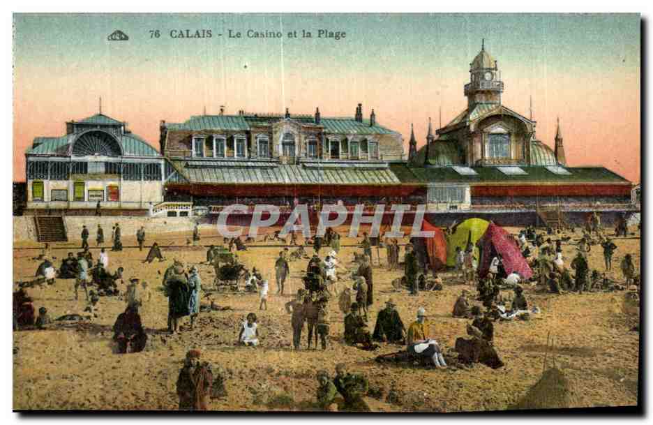 CPA Calais Le Casino Et la Plage 
